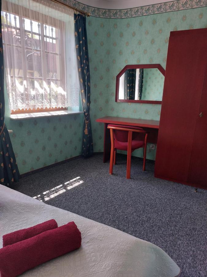 Pensjonat Olenka Ustka Exterior foto